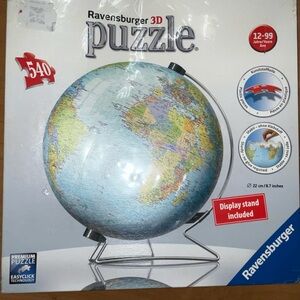Ravensburger 3D Globe Puzzle 540 Pieces w/ Stand – The Earth – Brand New Sealed